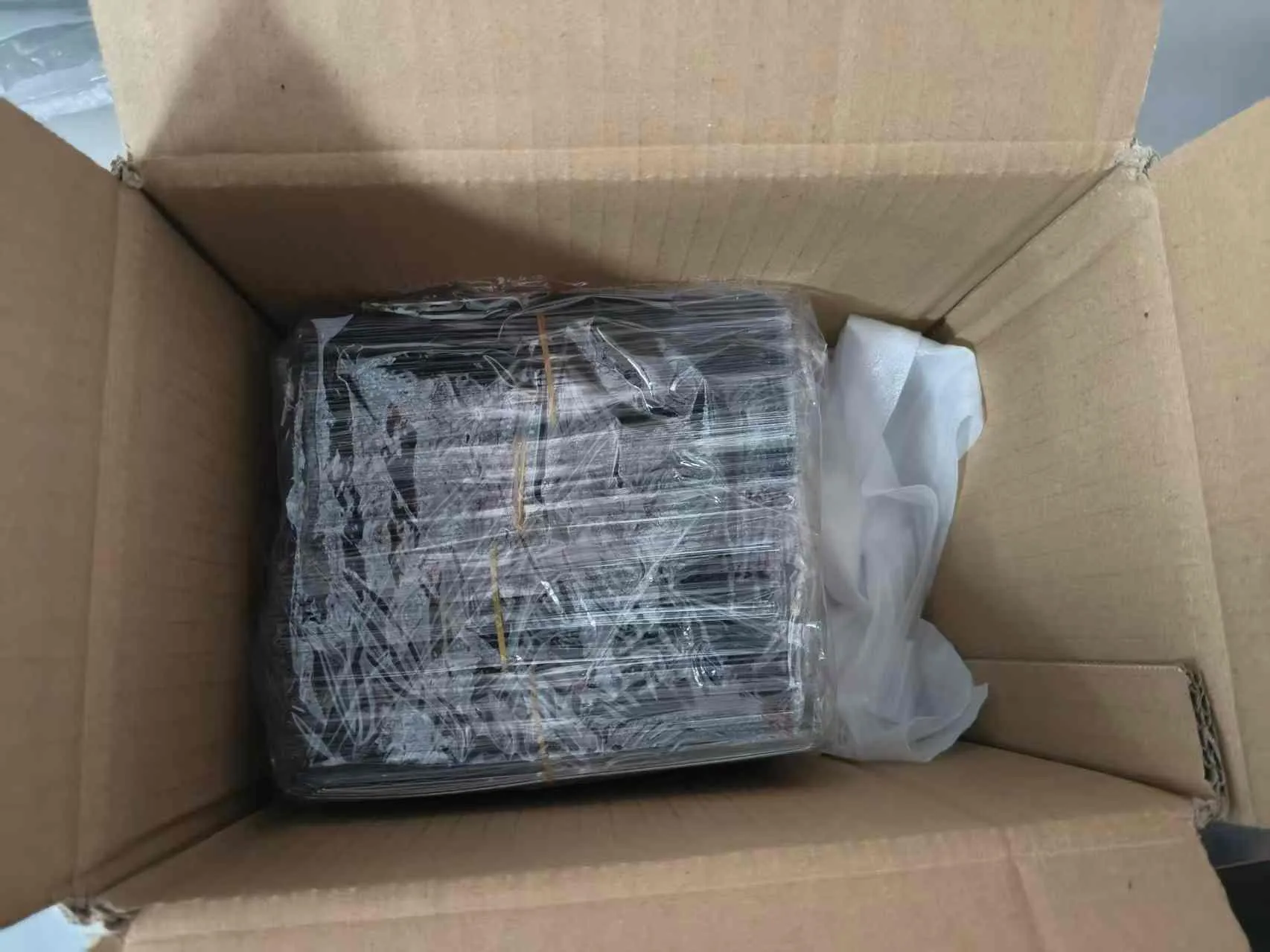 Đơn đặt hàng skin thẻ tín dụng đã được gửi đi