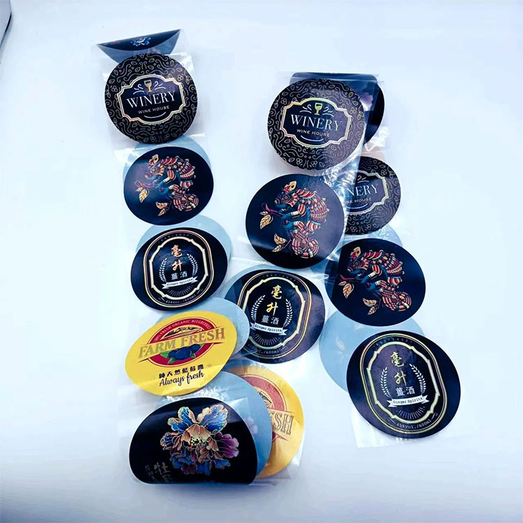 Nhãn chai rượu mạnh